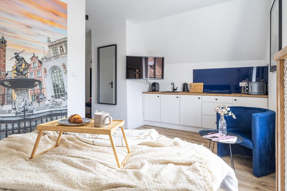 Kitchen or kitchenette, Seating area