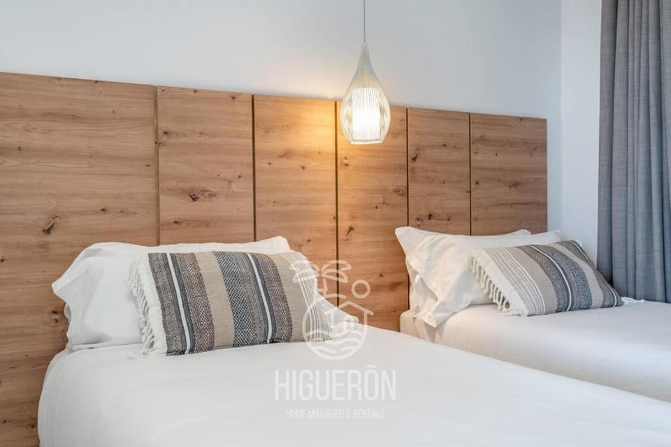 HigueronRentals Sweet Blue Apartment in Fuengirola