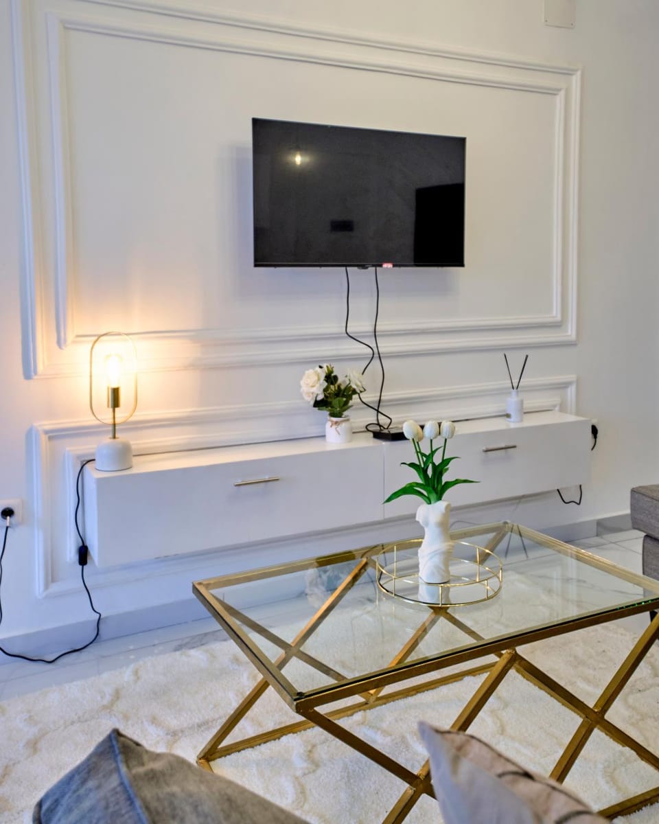 Communal lounge/ TV room, TV and multimedia