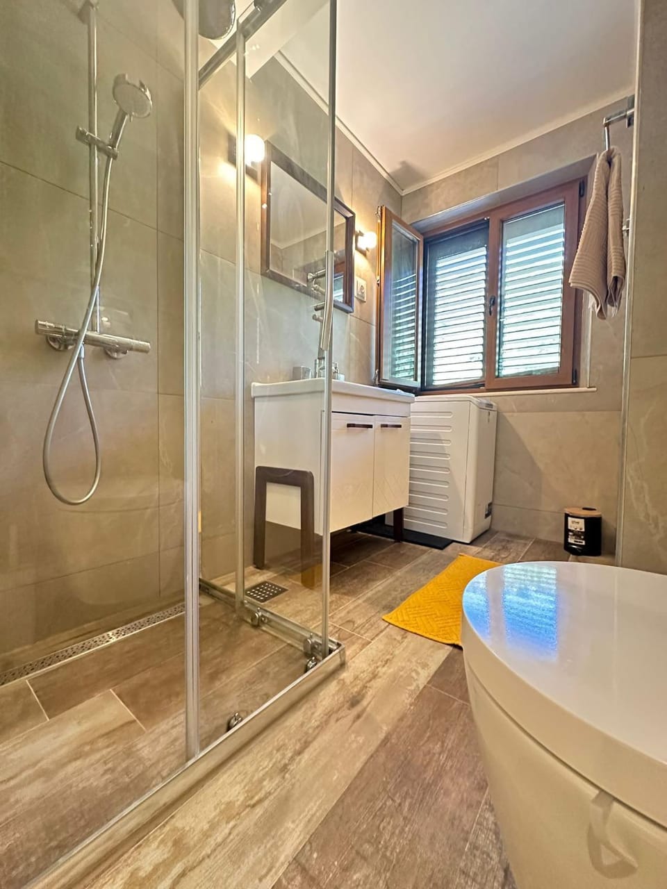 Shower, Bathroom