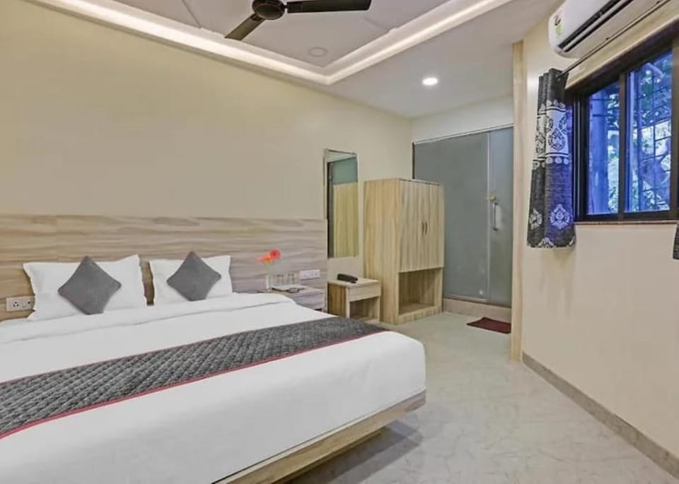 Bed, TV and multimedia, Photo of the whole room, Bedroom, air conditioner