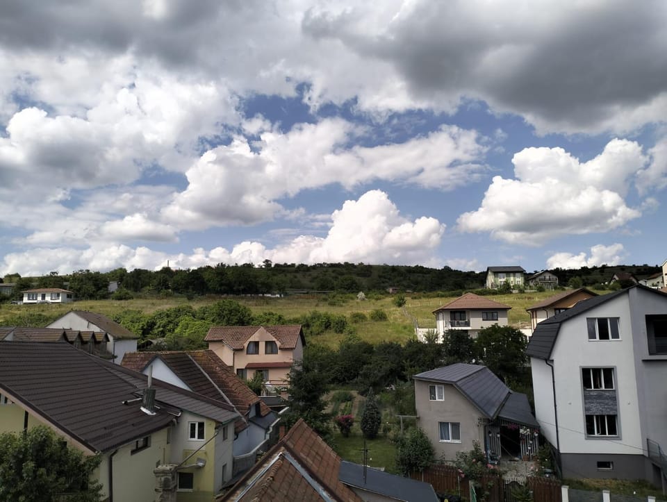 Property building, Day, Natural landscape, Bird's eye view, View (from property/room)