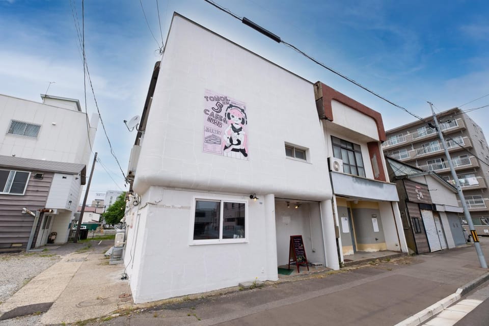 Property building, Day