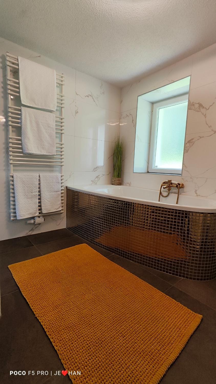Bathroom, Bath