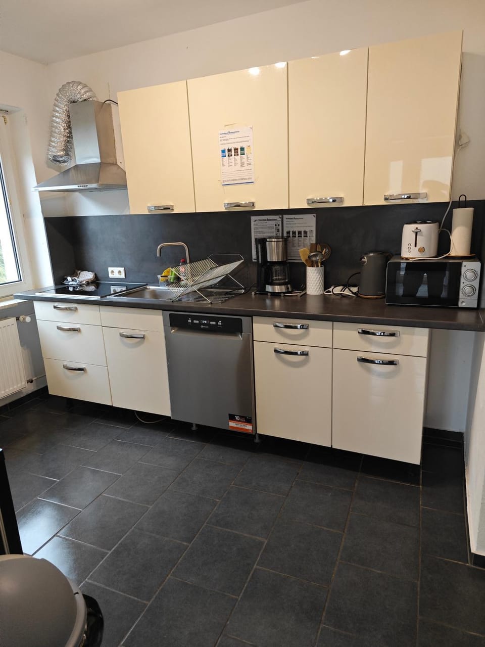 IaM 100 Qm 7 Betten ,Schlafcouch, mit Balkon, Küche, 3 Schlafzimer, 2 Badezimmer Apartment in Hochsauerlandkreis