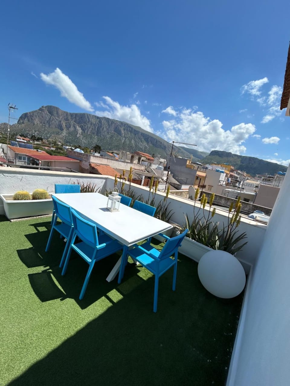 Attico con vista mozzafiato a due passi dal mare Apartment in Terrasini