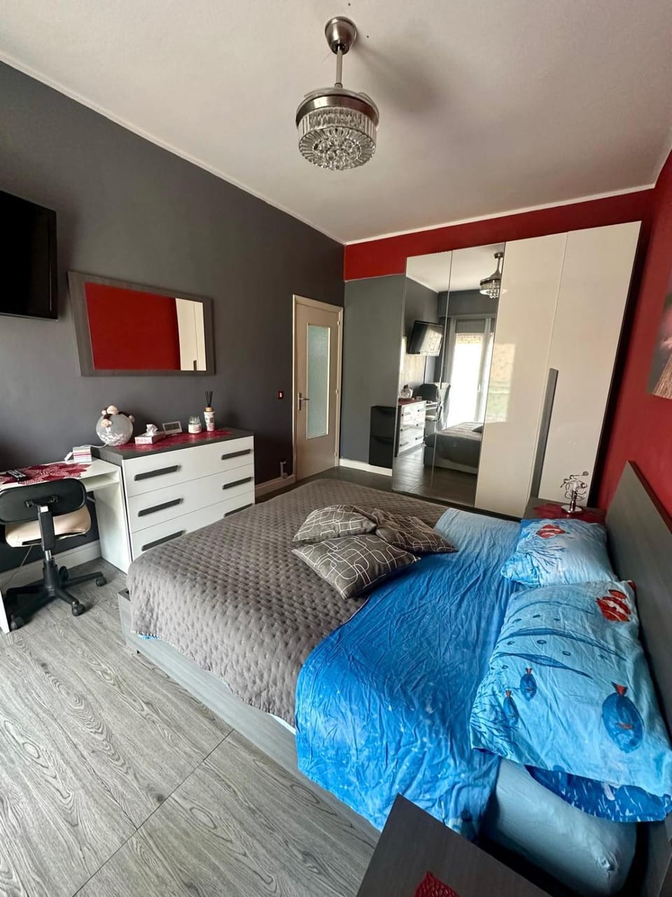 Bed, Bedroom