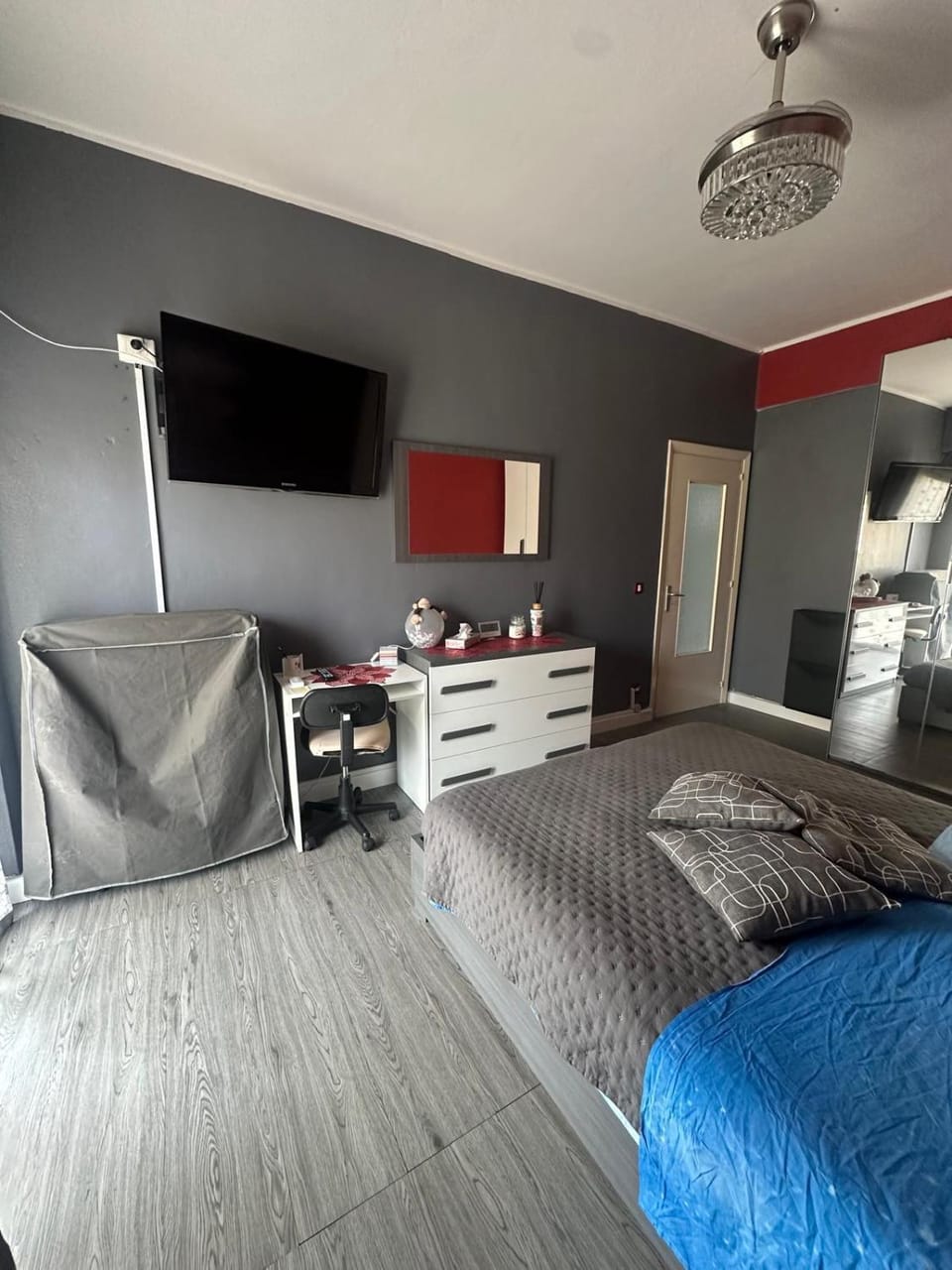 Bed, Bedroom
