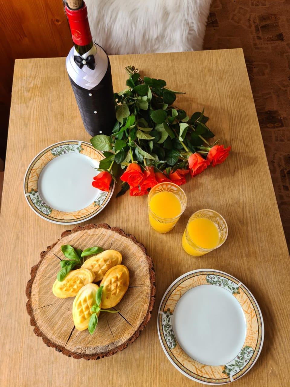 Photo of the whole room, Food, Breakfast