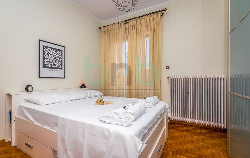 Bed, Photo of the whole room, Bedroom, towels, wardrobe