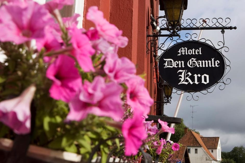 Slotskro & Gæstgivergård ved Gram Slot Hotel in Region of Southern Denmark