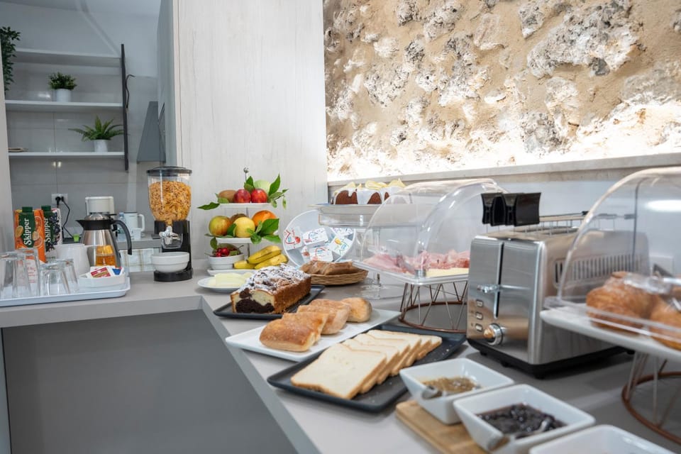 Food and drinks, Food, Breakfast, Buffet breakfast, Drinks