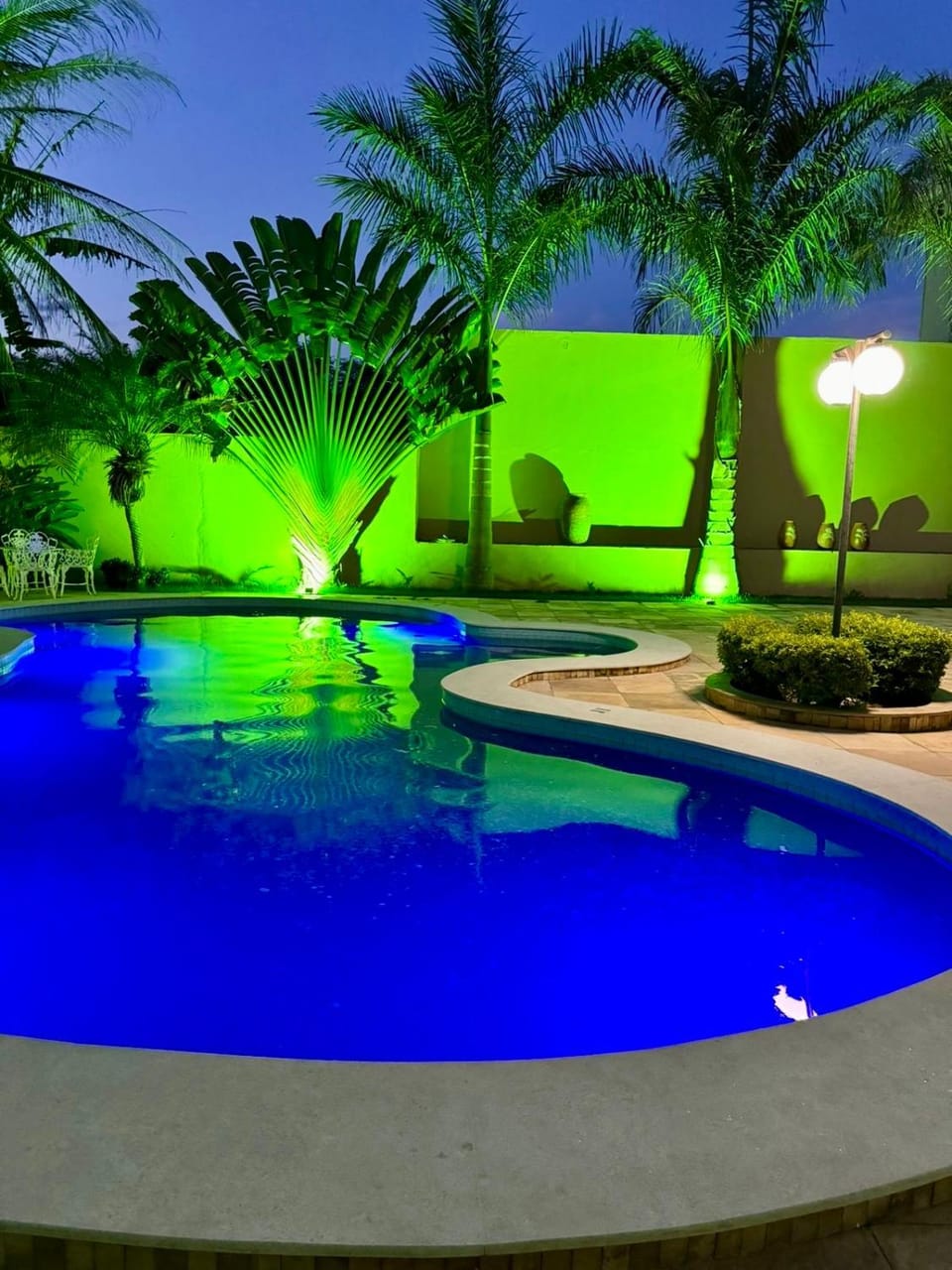 Swimming pool