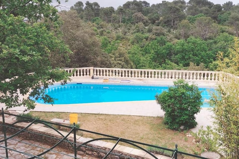 Loue grand appartement 40m, 2 pièces Apartment in French Riviera