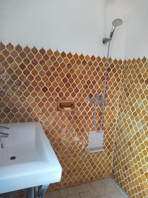 Loue grand appartement 40m, 2 pièces Apartment in French Riviera