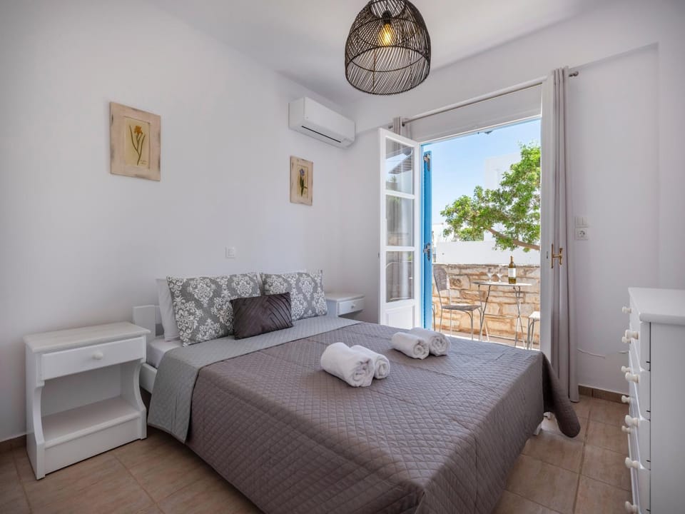 Ela Suites Apartment in Naousa