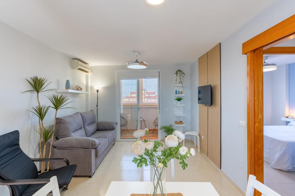 Living room, Photo of the whole room