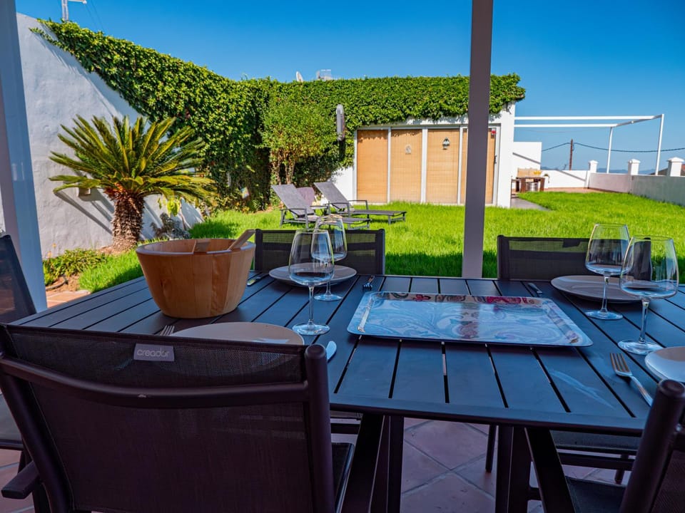 Balcony/Terrace, Dining area