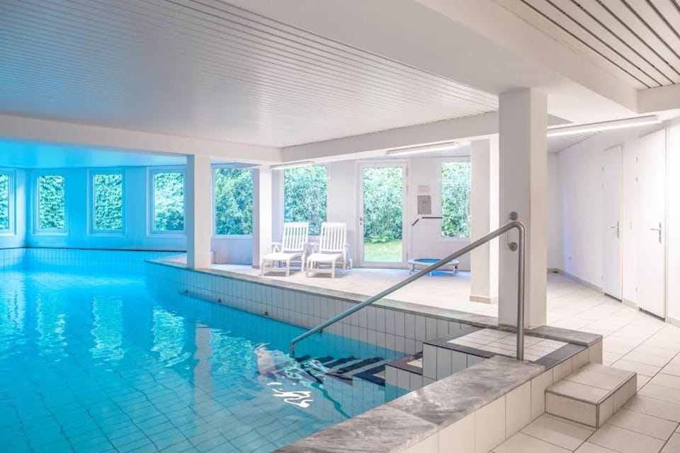 Apt Marlis 180 lake view Swimming Pool and Parking Apartment in Locarno