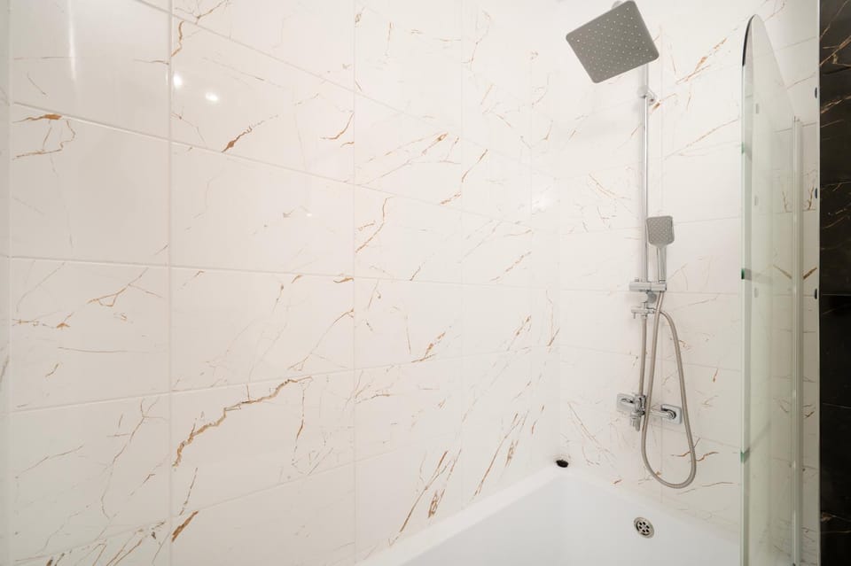 Bathroom, Bath