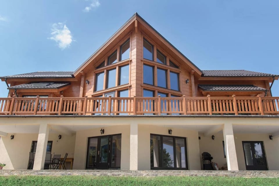 Property building, Balcony/Terrace
