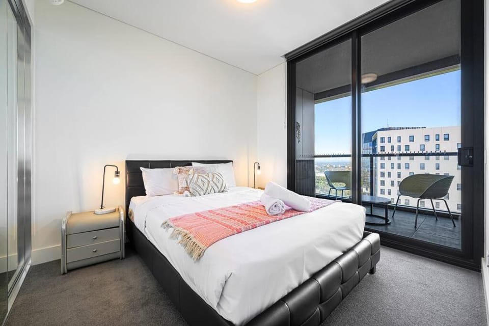 Olympic Park with View Parking near Train Apartment in Sydney