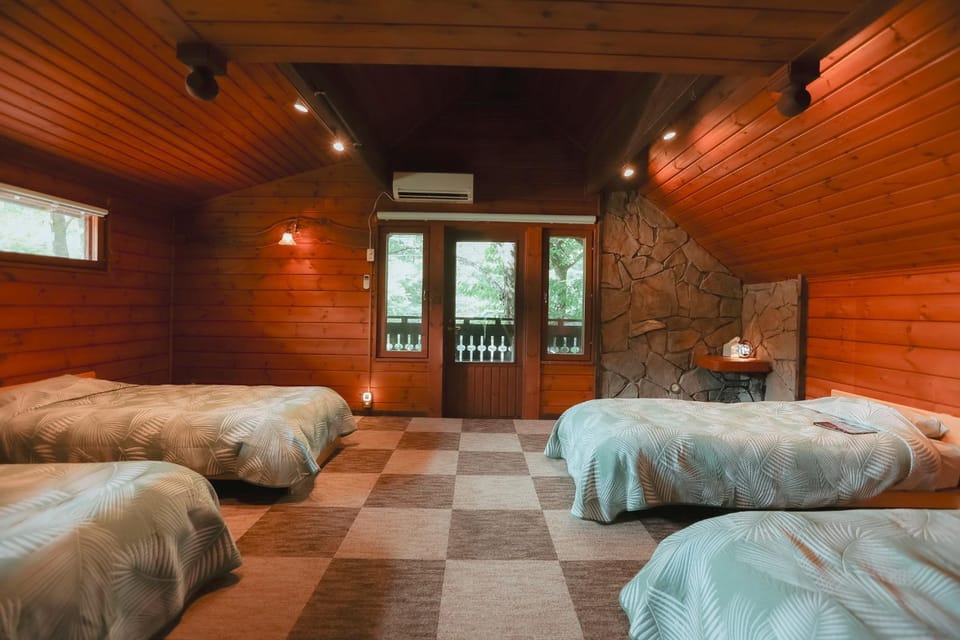 Bed, Bedroom, Garden view, air conditioner