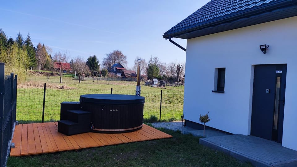 Property building, Balcony/Terrace, Area and facilities