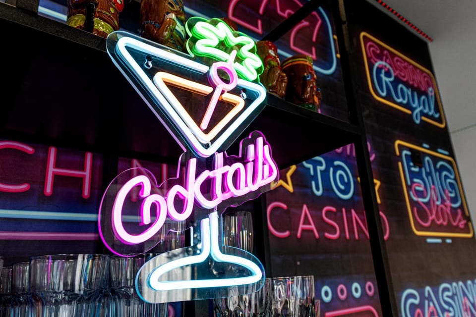 Lounge or bar, Decorative detail