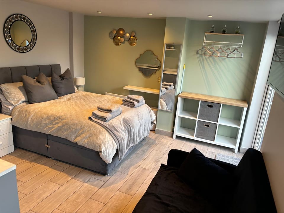Studio Apartment Apartment in East Dorset District