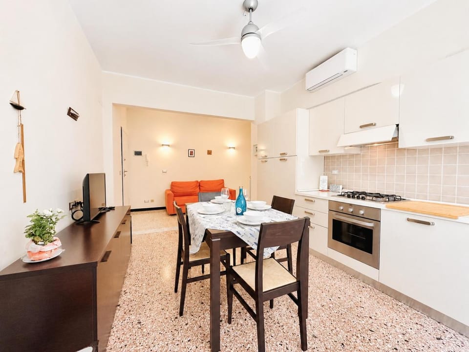 Hostdomus - Piamare Apartment in Finale Ligure
