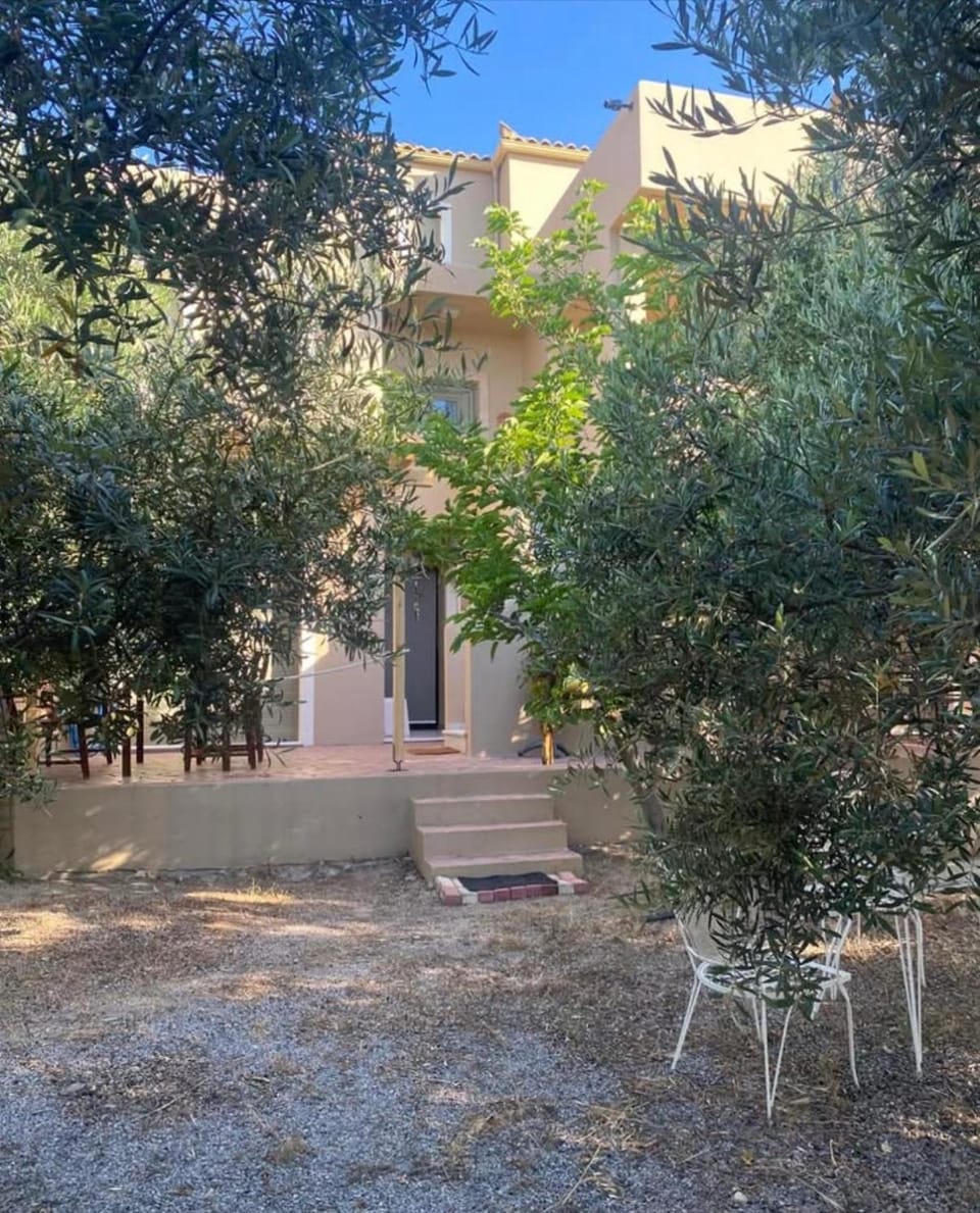 Ktima Agrilia 1 Apartment in Islands