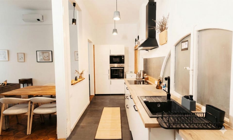 Kitchen or kitchenette, stove