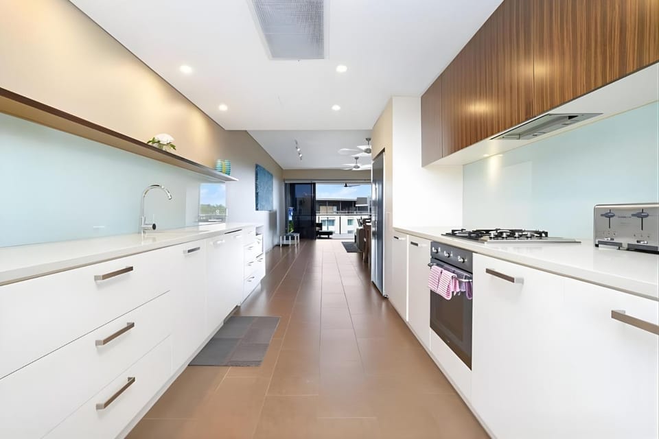 Aqua Vista 3 Bedroom luxury Apartment in Darwin