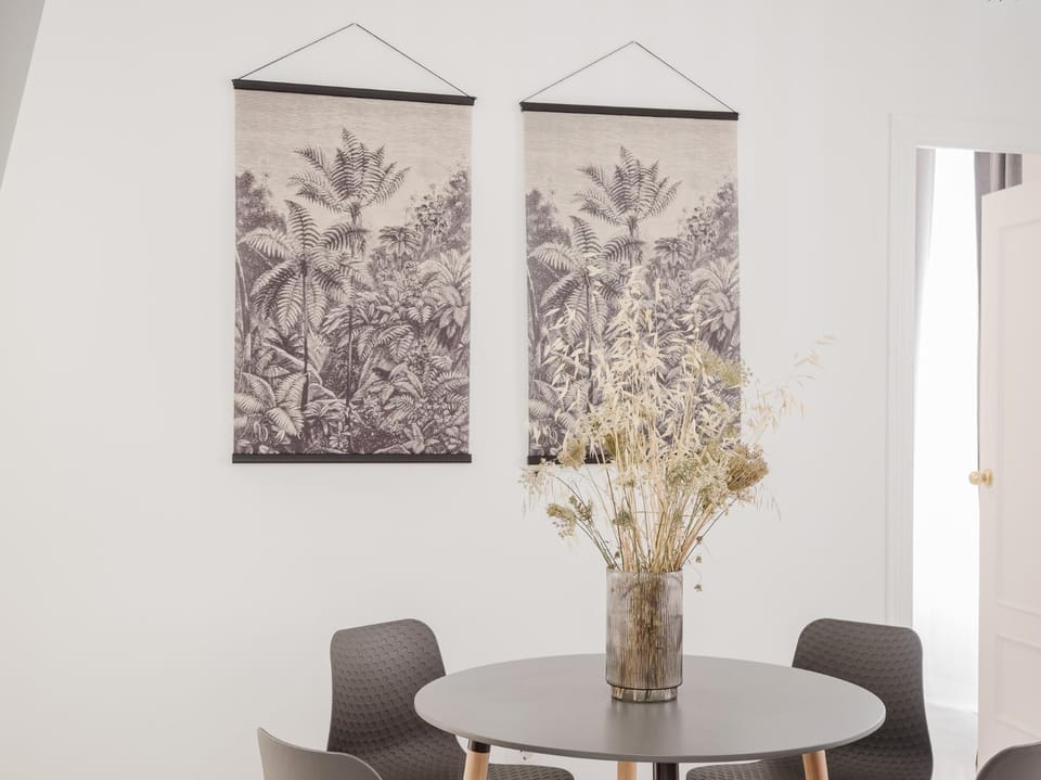 Decorative detail, Dining area