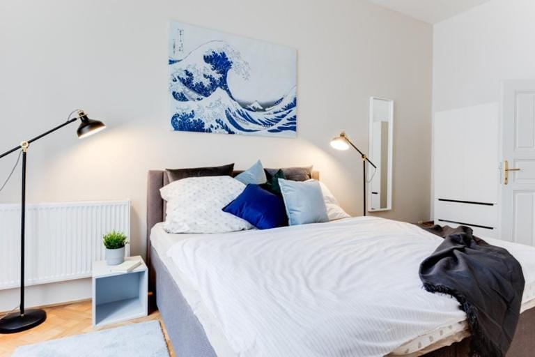 Bed, Photo of the whole room, Bedroom