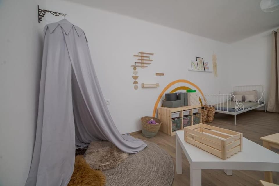 Kids's club, children, children