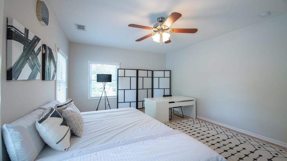 West Midtown 2 2 - Top Floor private parking Apartment in Atlanta