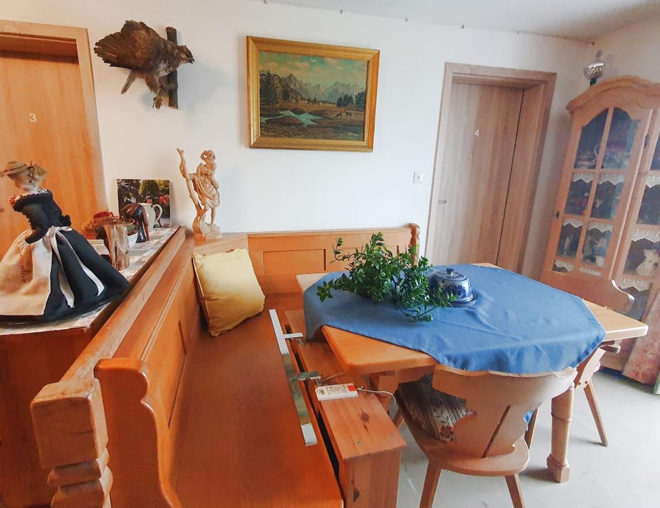 Dwingelo-Lütten Angela Brandstätter Hof | Chiemgau Karte Farm Stay in Grassau