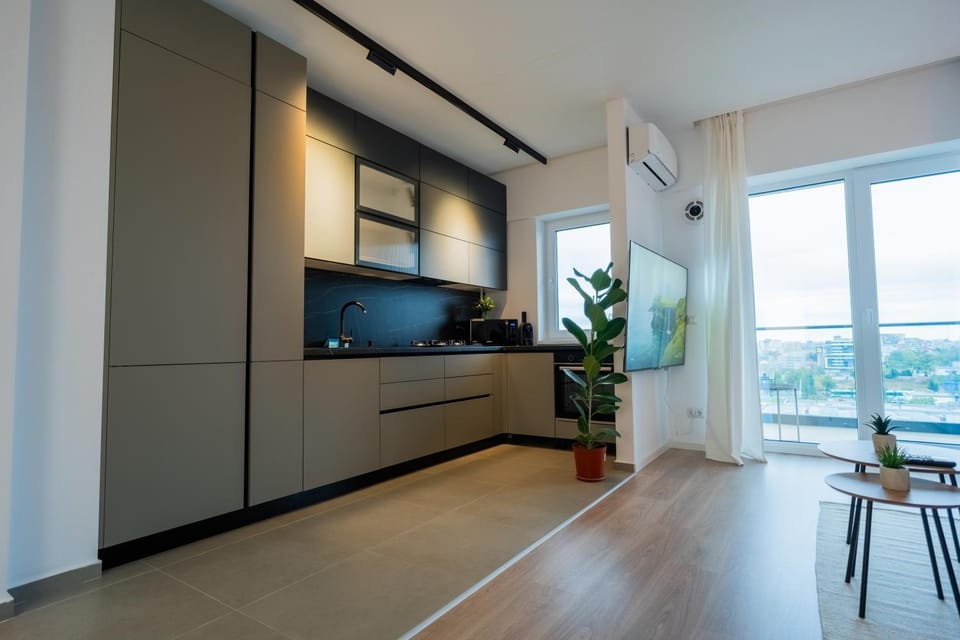 Kitchen or kitchenette, oven, stove