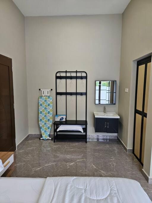 Bedroom, wardrobe