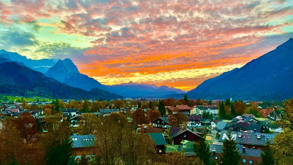 City view, Mountain view