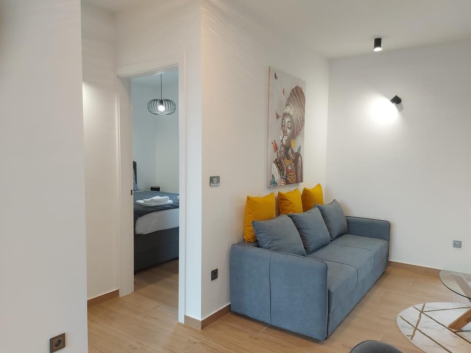 Seating area, Bedroom