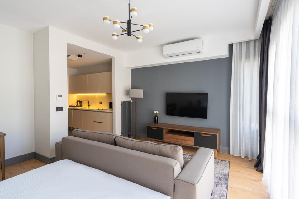 TV and multimedia, Photo of the whole room
