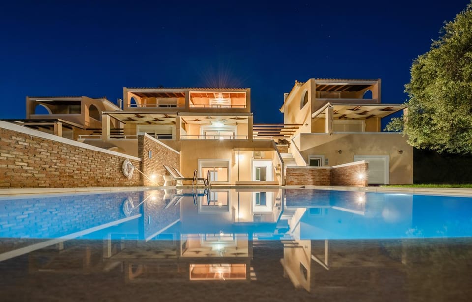 Property building, Swimming pool