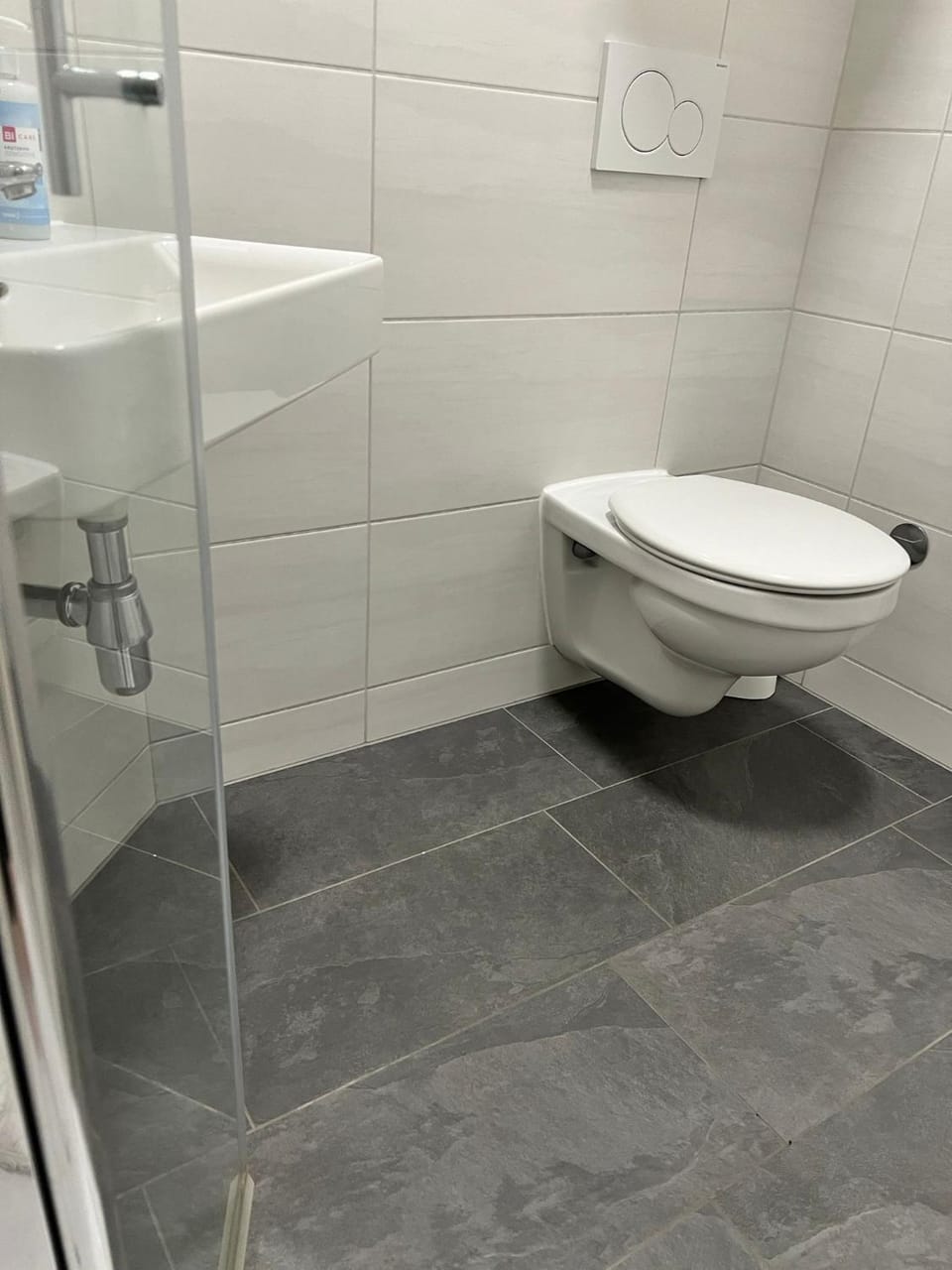 Bathroom, Bathroom