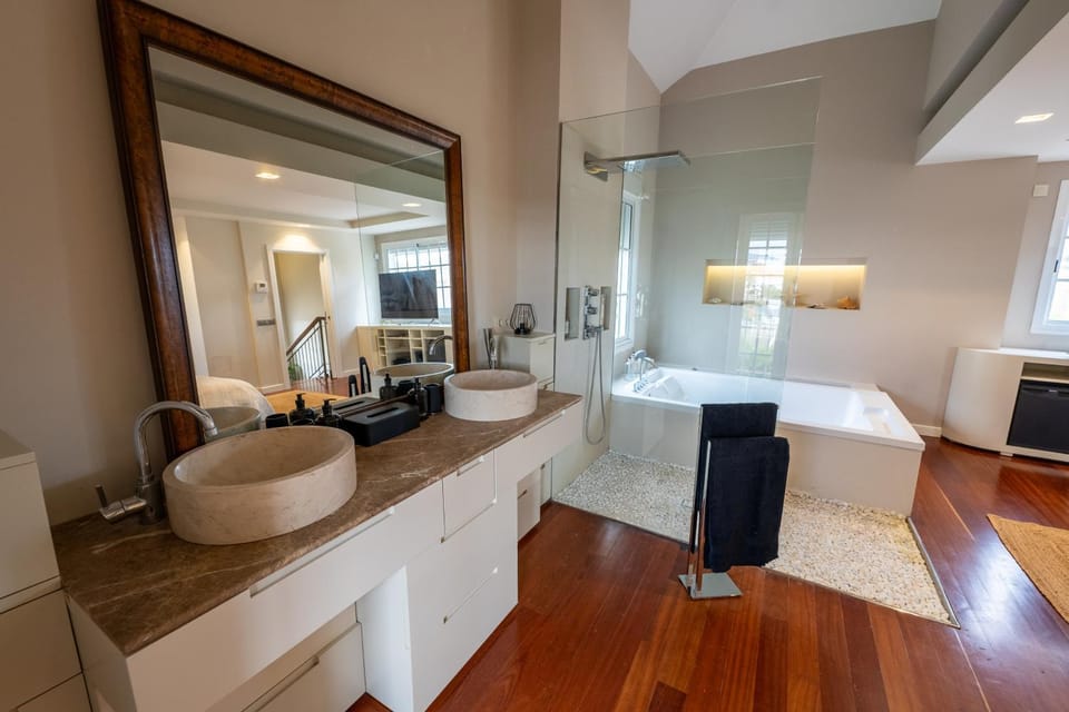Bathroom, Bath
