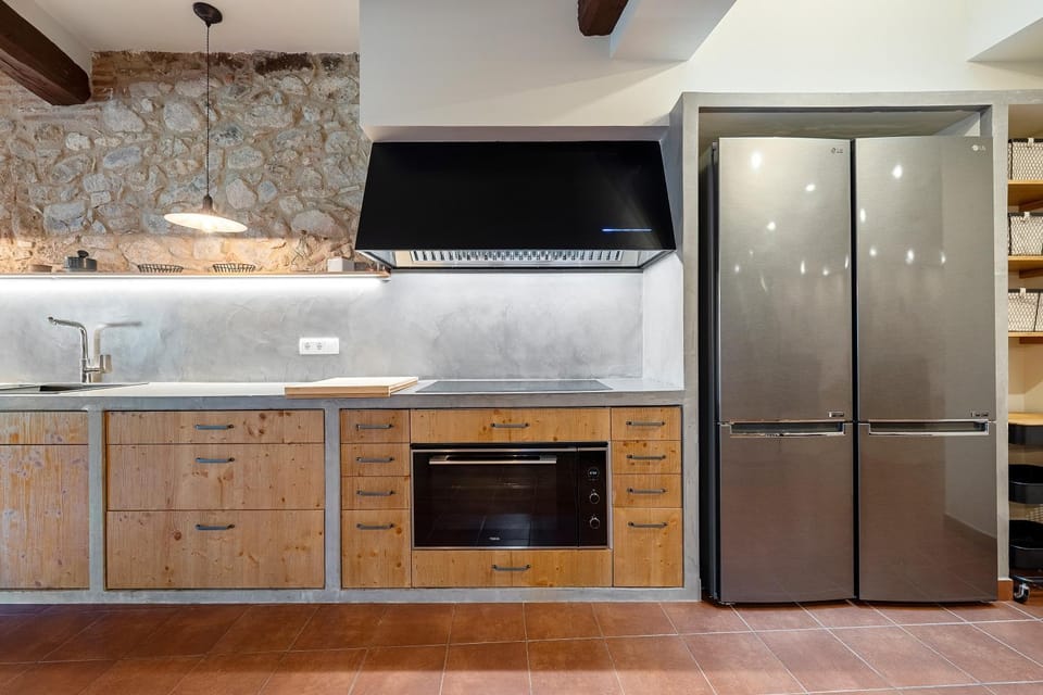 Kitchen or kitchenette, Living room