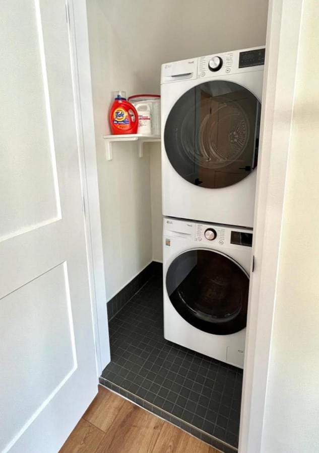 laundry, washing machine, dryer