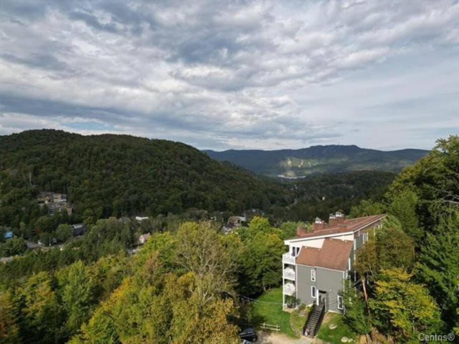 Studio 104 Mont -Tremblant Apartment in Mont-Tremblant